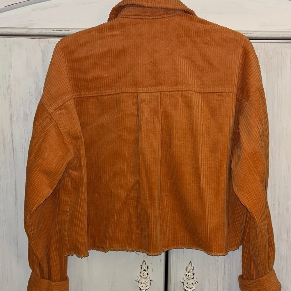 Cropped Corduroy Orange Jacket Size Medium Forever 21 Excellent Condition - Picture 5 of 6